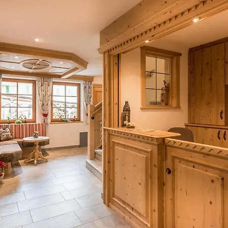 Апартаменты Residenz 111 *