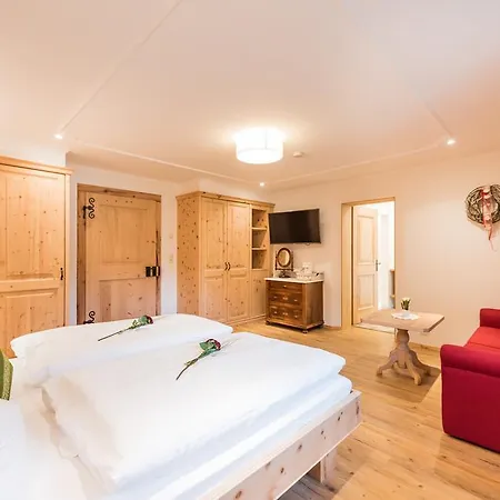 Апартаменты Residenz 111 *